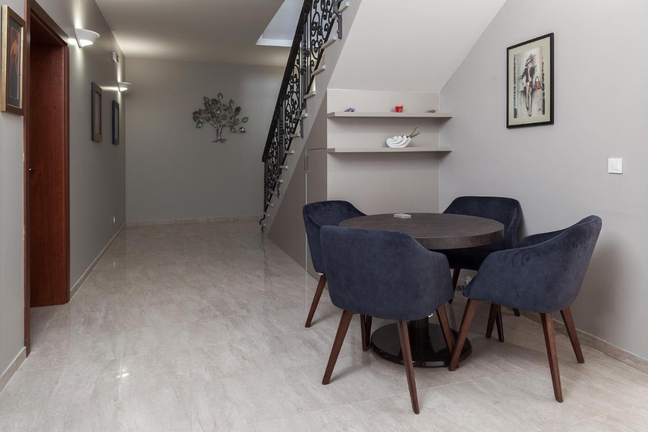Luxury Rooms Vila Carissa Malinska Esterno foto